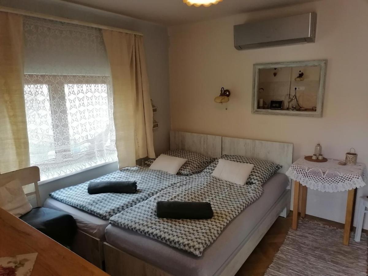 Mives Vendeghaz Hotel Pogany Luaran gambar