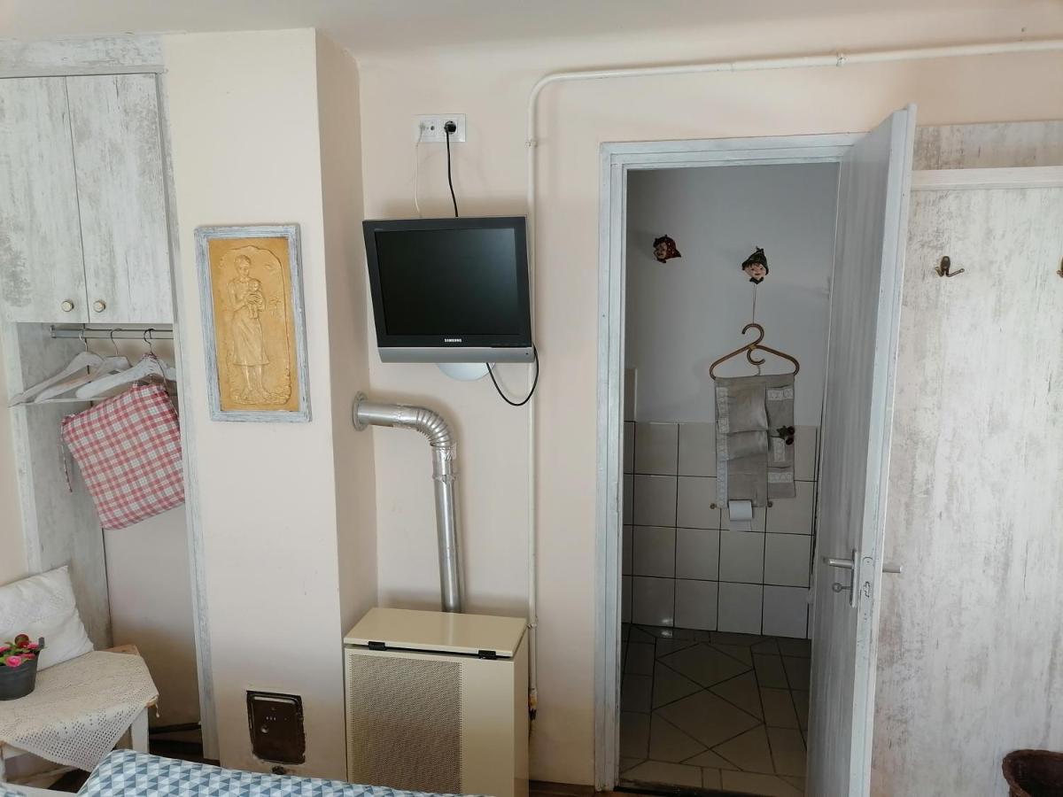 Mives Vendeghaz Hotel Pogany Luaran gambar